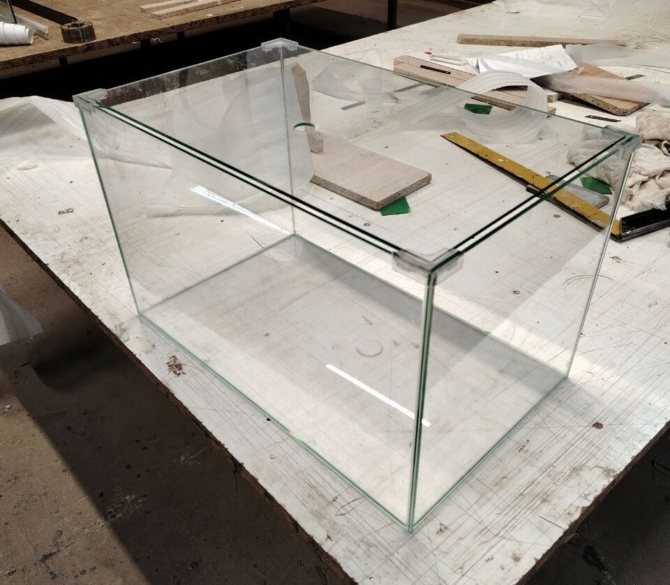 Аквариум с покровным стеклом